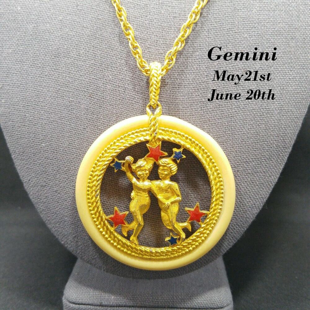 Vintage Zodiac Gemini Enamel Lucite Pendant Necklace, Original Tag 1960s Vintage